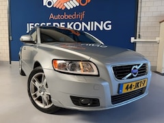 Volvo V50 - 2.4i Edition II /bj.2009 / Leder / Climate / Cruise /sportvelgen / Distributie vernieuwd /