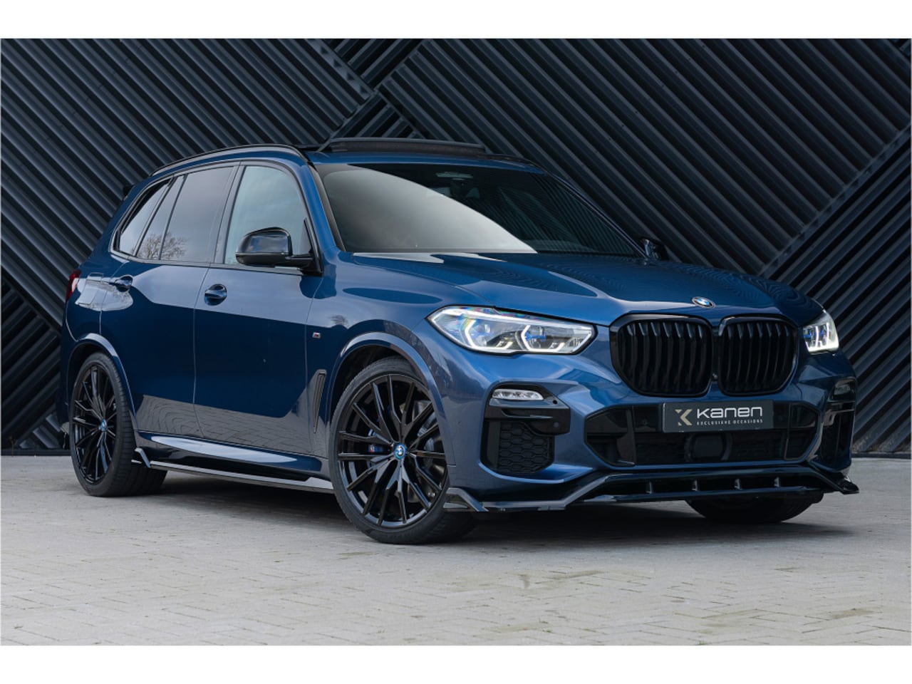 BMW X5 - xDrive45e M-Sport ACC Skylounge Massage Stoelvent. HarmanK Laser HUD Achterasbest. Softcl. - AutoWereld.nl