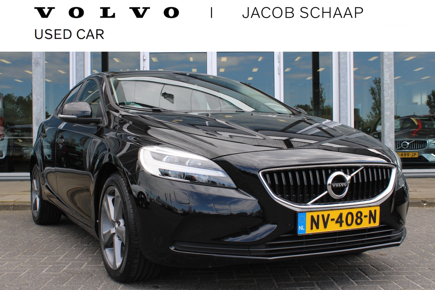 Volvo V40 - T3 153PK Nordic+ | Trekhaak | Verw. Voorruit | Verw. Voorstoelen | Standkachel | PDC Achte - AutoWereld.nl