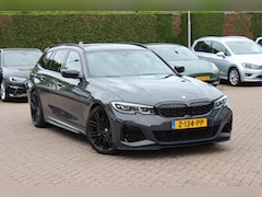 BMW 3-serie Touring - 330i High Exe. M Sport / M340 uitgevoerd / Leder&Alcantara / CarPlay / 19'' / Parkeerhulp