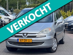 Peugeot 807 - 2.0 SR | 8 Persoons |