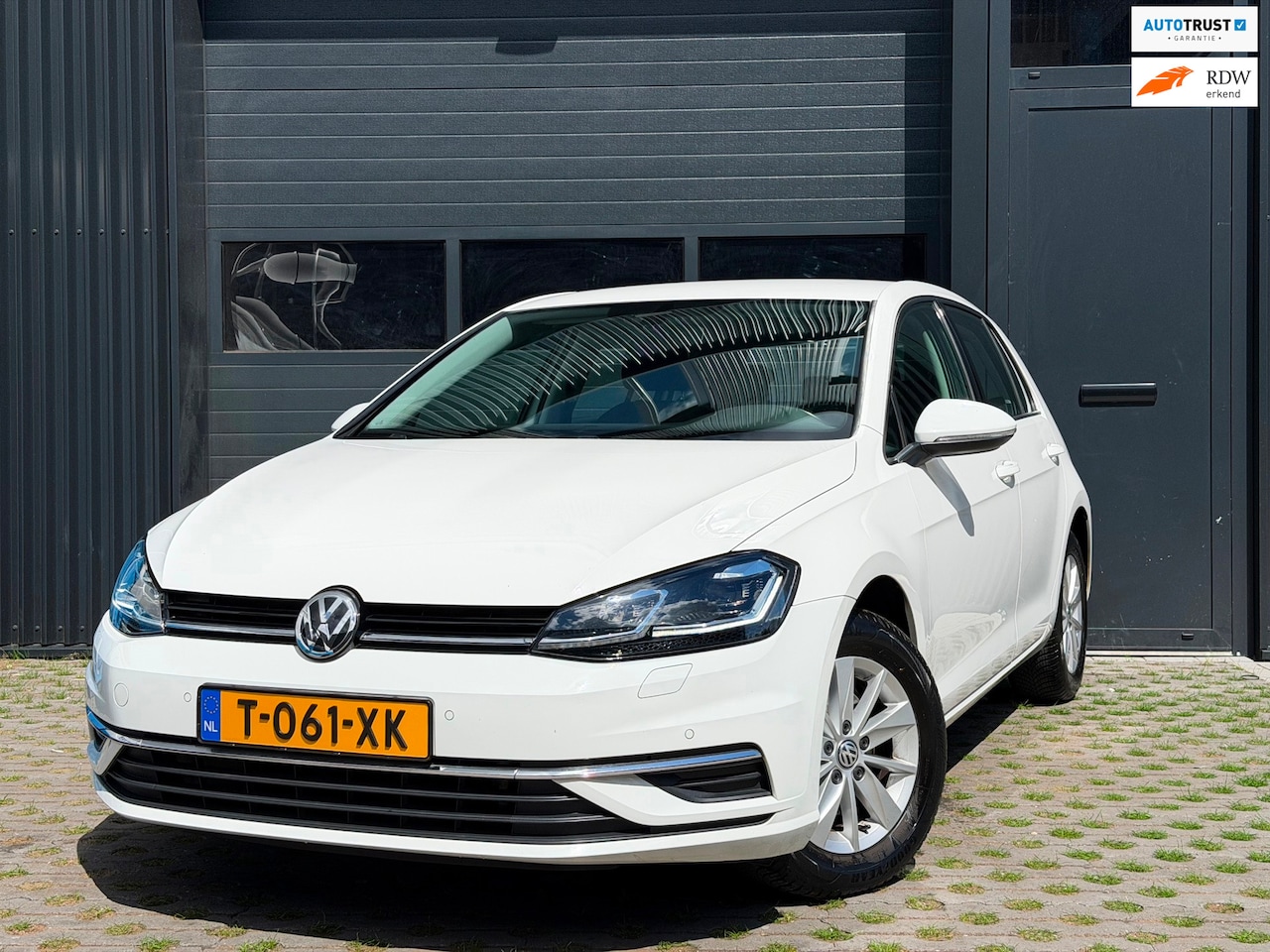 Volkswagen Golf - 1.5 TSI Business | Automaat | Virtual | ACC - AutoWereld.nl