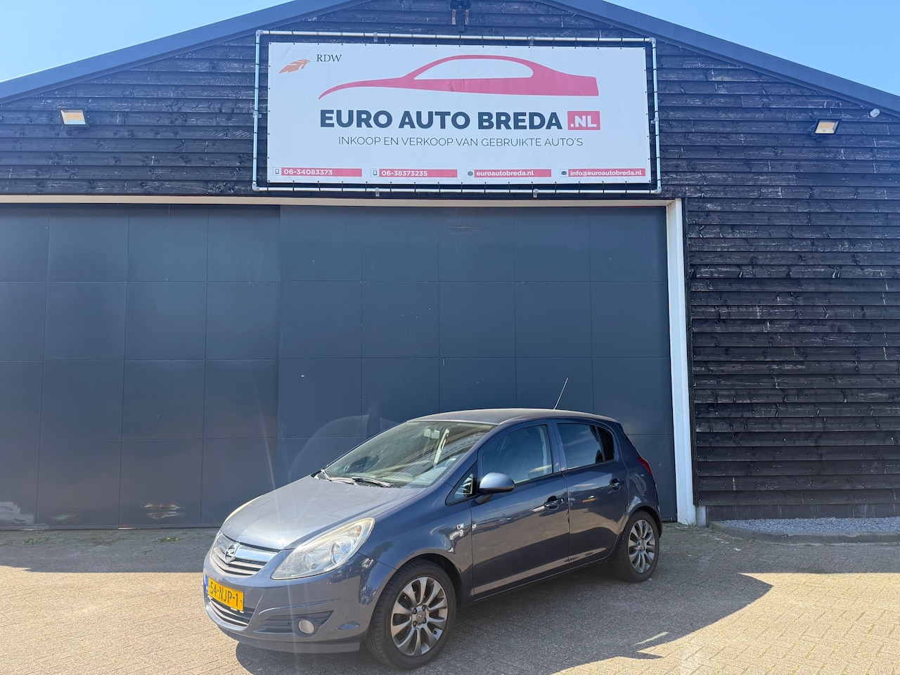 Opel Corsa - 1.2-16V '111' Edition 1.2-16V '111' Edition - AutoWereld.nl