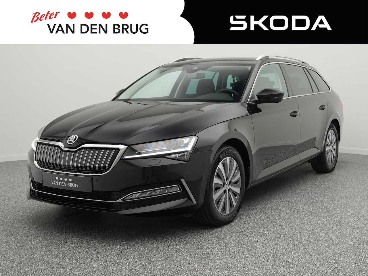 Skoda Superb - 1.4 TSI 218pk iV Business Edition Plus | Trekhaak | Dynamic chassis control | Adaptieve cr - AutoWereld.nl