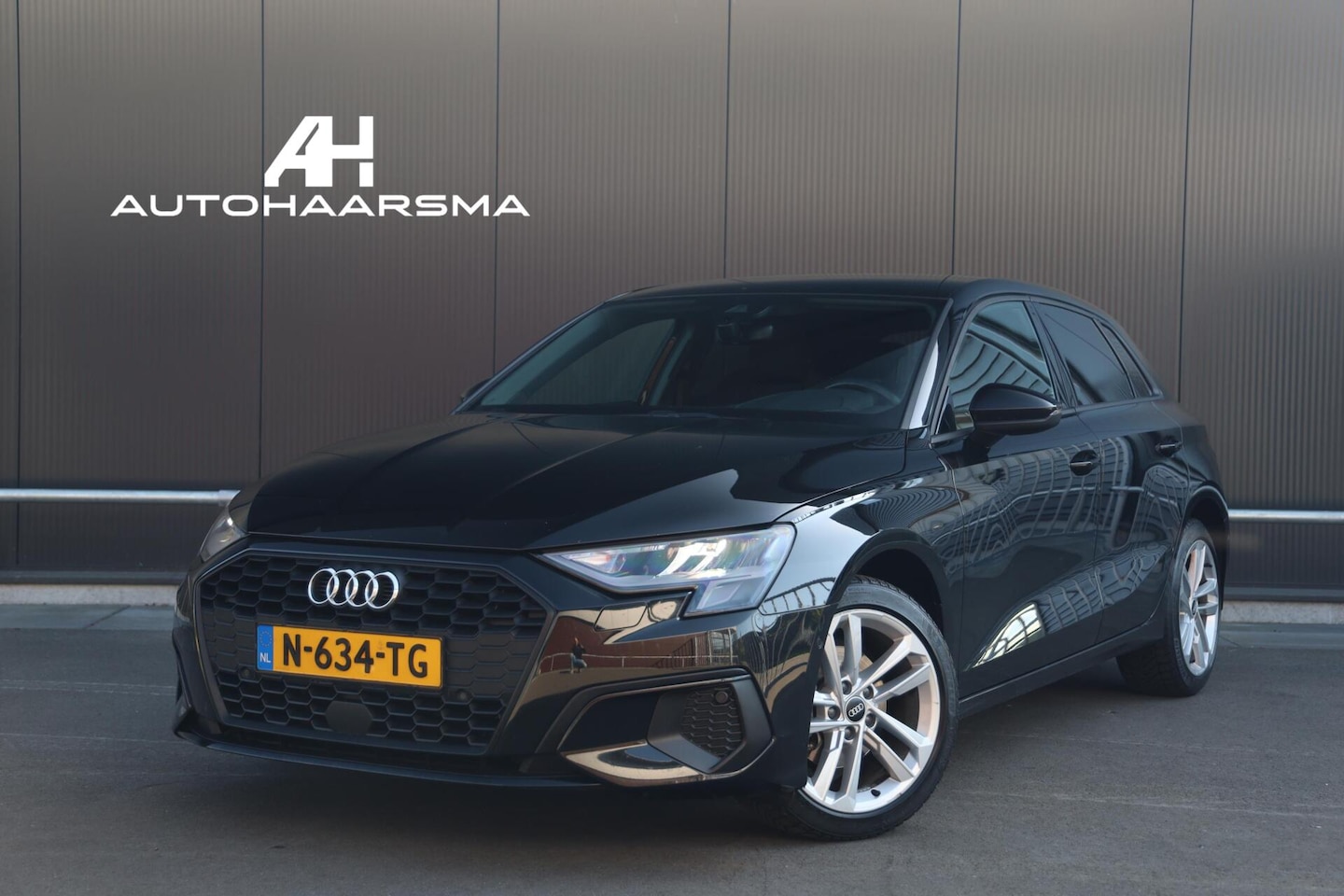 Audi A3 Sportback - 35 TFSI 150pk Business edition Stoelverwarming Camera Sportstoelen Black Optic Clima Cruis - AutoWereld.nl