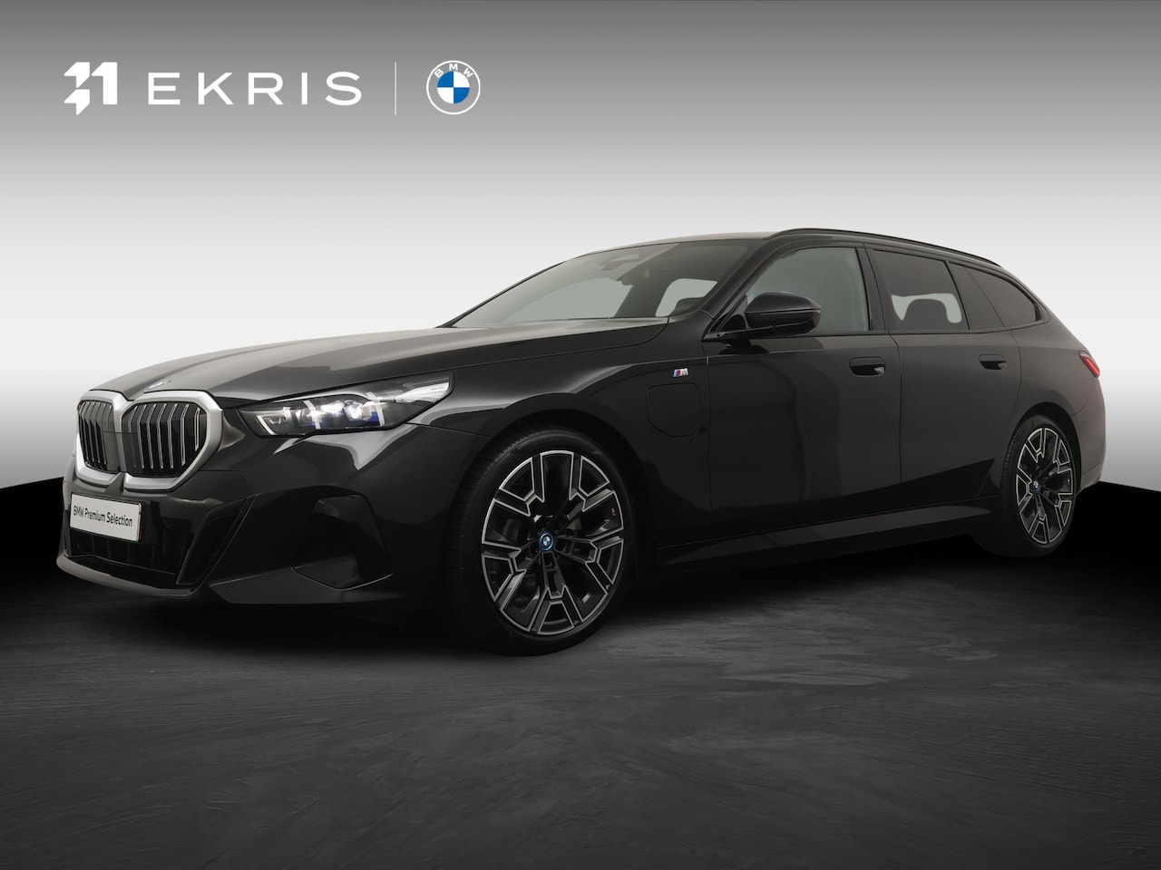 BMW 5-serie Touring - 530e | M Sportpakket | Driving Assistant Plus | Trekhaak | - AutoWereld.nl