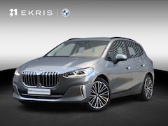 BMW 2-serie Active Tourer - 220i | Luxury Line | Premium Pack | Comfort Access | Sportstoelen | Adaptive LED | Verwarm