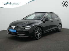 Volkswagen Golf - 1.5 eTSI 150 pk DSG 50 Edition | Panoramadak | Trekhaak | Geheugen-/massagestoel | Head-up