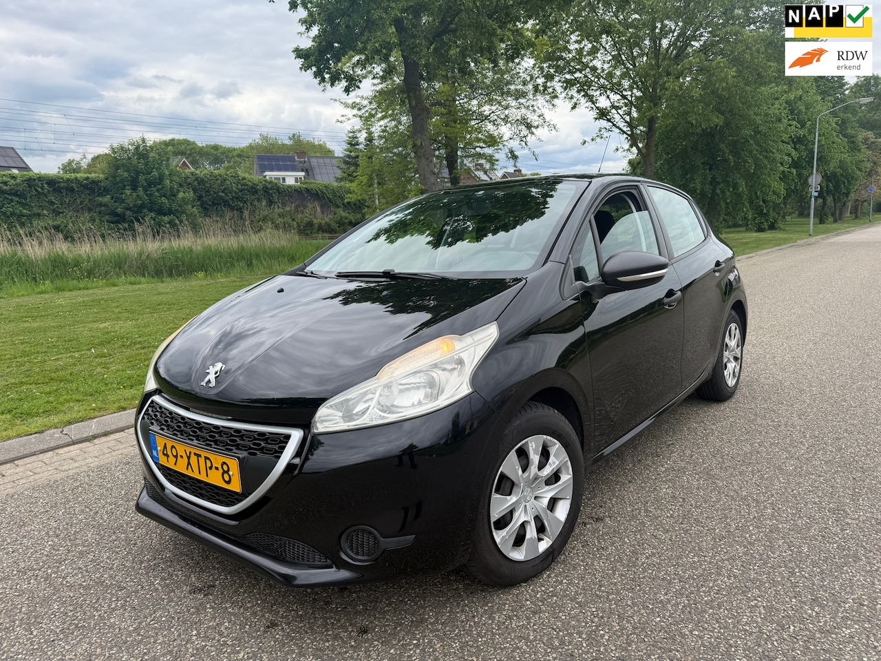 Peugeot 208 - 1.2 VTi Access NAP/APK 5-2027 - AutoWereld.nl