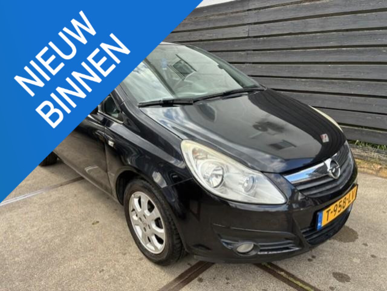 Opel Corsa - 1.2-16V Selection AIRCO/SERVICE ONDERHOUD/NIEUWE APK! - AutoWereld.nl