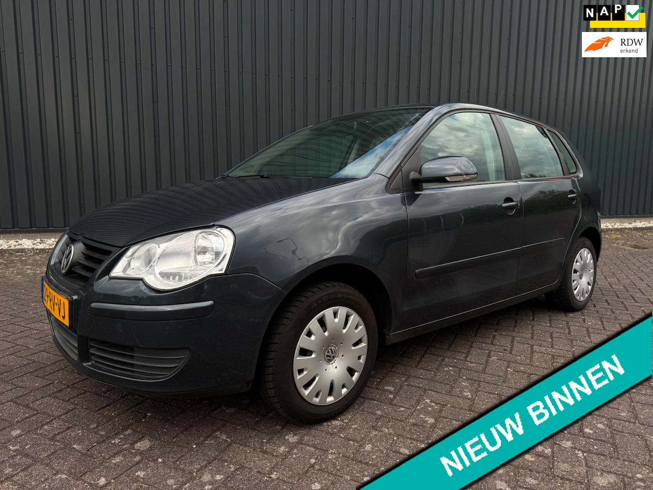 Volkswagen Polo - 1.4-16V Turijn 1.4-16V Turijn ( AUTOMAAT + TREKHAAK + AIRCO ) - AutoWereld.nl