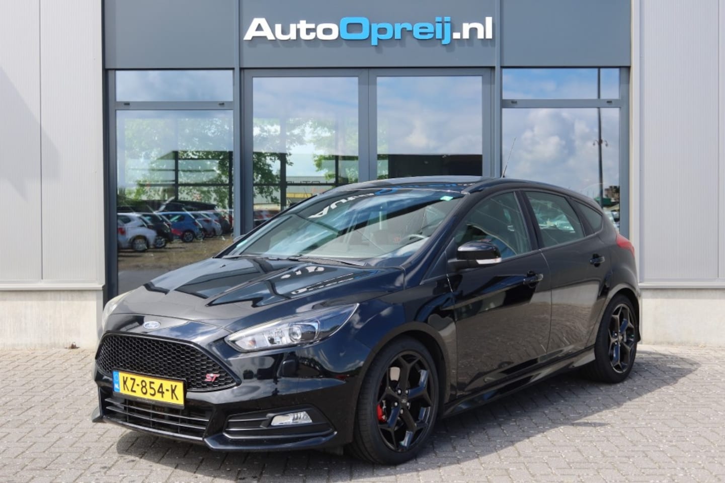 Ford Focus - 2.0 ST-3 Performance Pack 250pk Recaro Stoelen Leder, Schuifdak, 1e eigenaar, Ned. auto, B - AutoWereld.nl