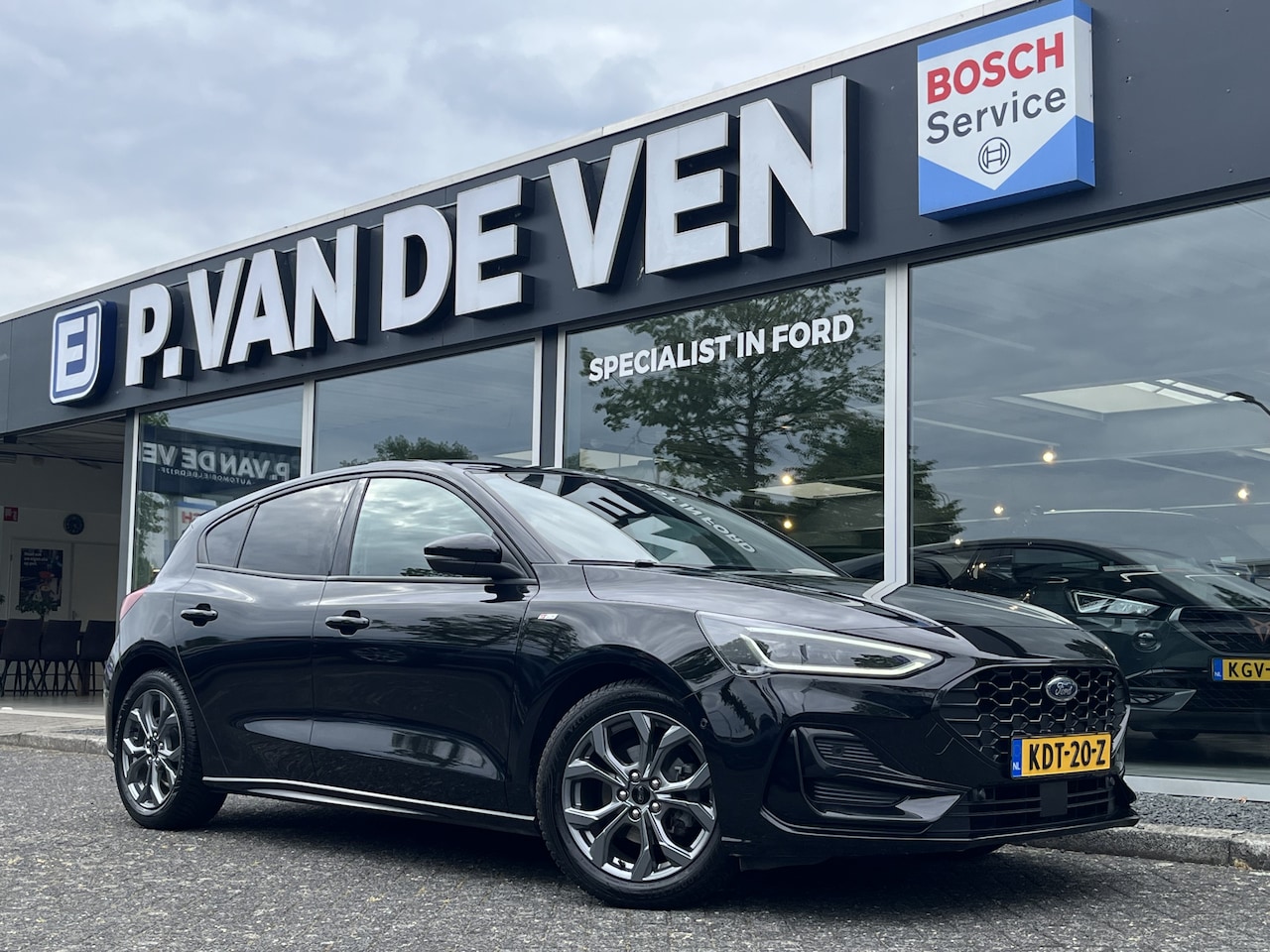 Ford Focus - 1.0 EcoBoost Hybrid ST Line X 1.0 EcoBoost Hybrid ST Line X 155pk Automaat - AutoWereld.nl