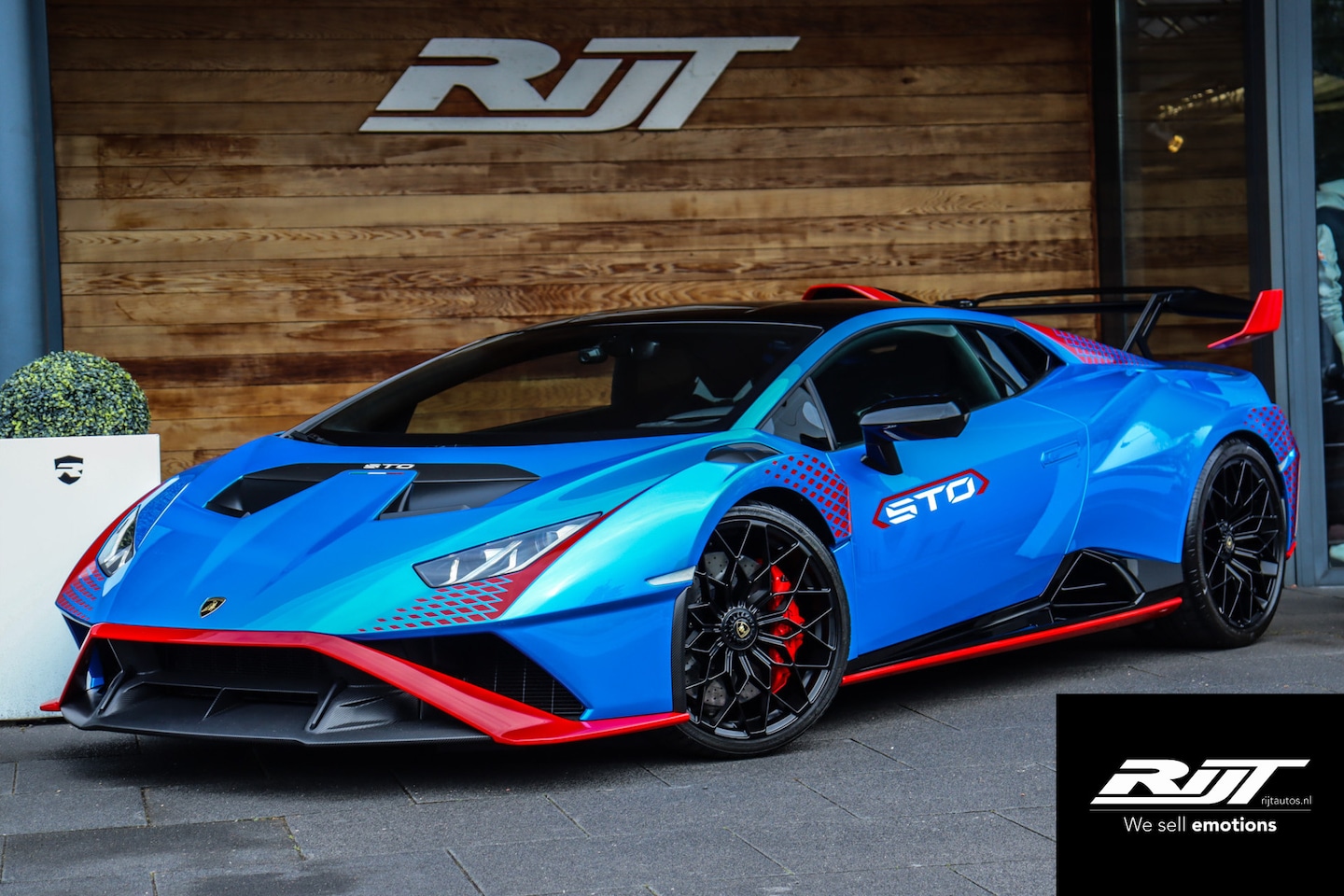Lamborghini Huracán STO - 5.2 V10 **PON STO/Ceramic/Lift/Camera/Carplay** - AutoWereld.nl