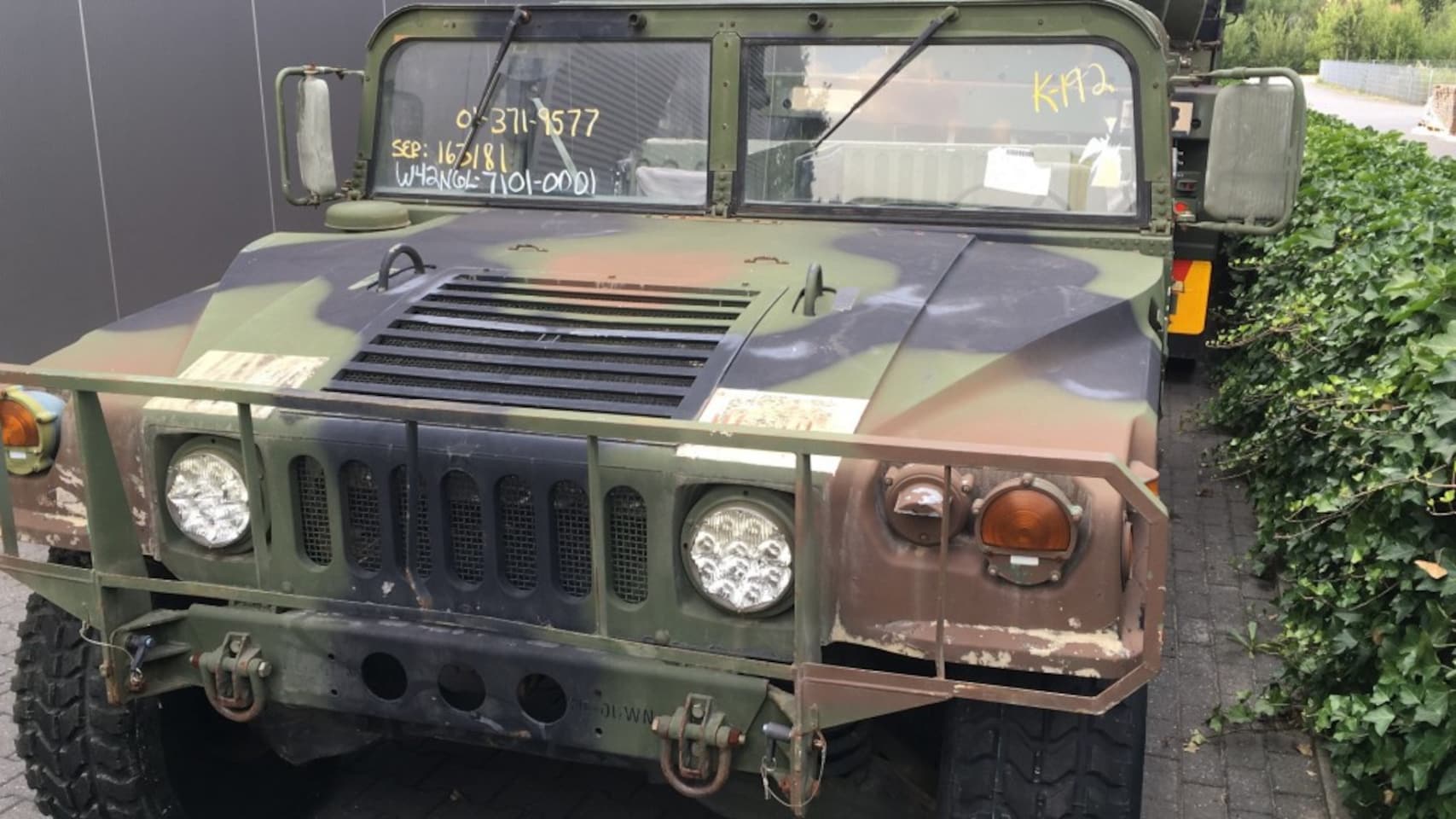 Hummer H1 - Humvee - AutoWereld.nl
