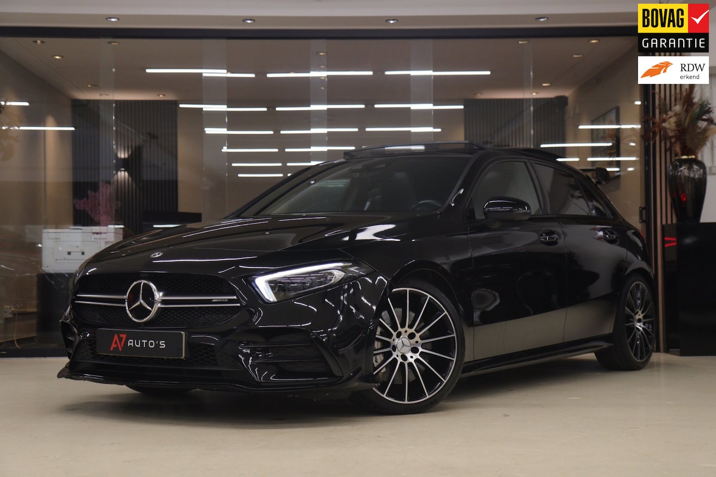 Mercedes-Benz A-klasse - AMG 35 4MATIC PANO/CARPLAY/MEMORYST/SFEER/VOL - AutoWereld.nl