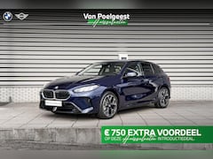 BMW 1-serie - 120 M Sport Design / Premium Pack / Comfort Access / Achteruitrijcamera / Extra getint gla