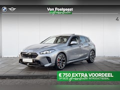 BMW 1-serie - 120 M Sport Pro Glazen Schuifdak / Harman Kardon / Driving Assistant Plus / Stuurwielrand