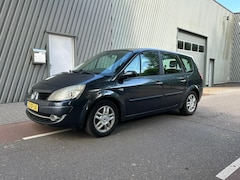 Renault Grand Scénic - 2.0-16V | 7 Persoons |