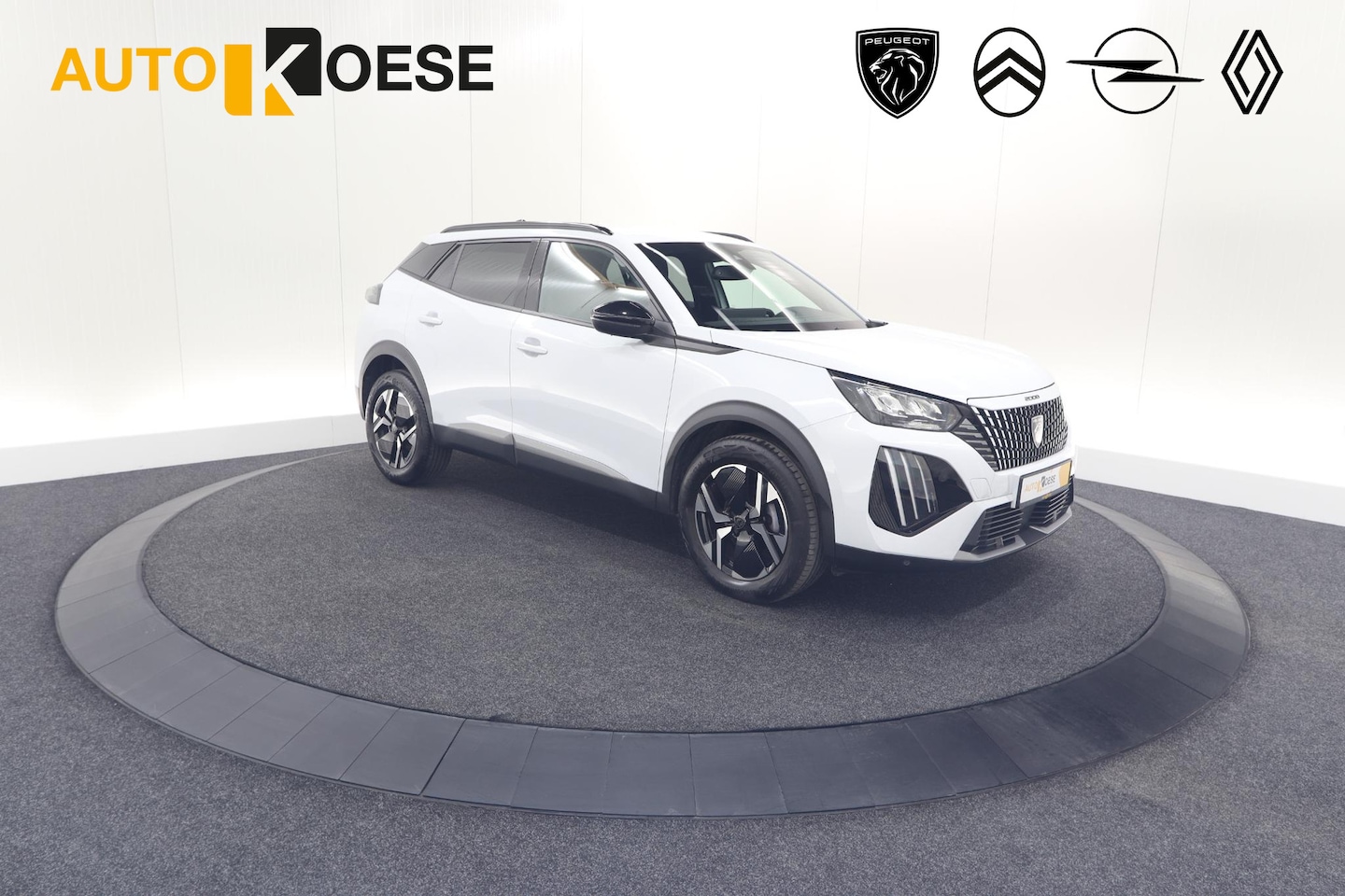 Peugeot 2008 - PureTech 100 Allure | Camera | Navigatie | Parkeersensoren | Apple Carplay - AutoWereld.nl
