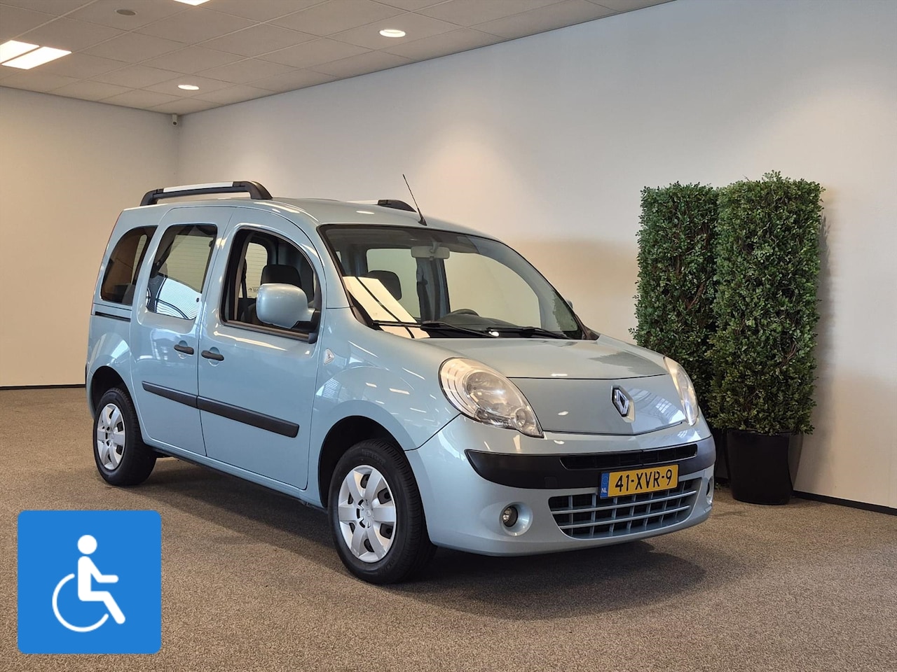 Renault Kangoo - Rolstoelauto 2+1 - AutoWereld.nl