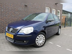 Volkswagen Polo - 1.4-16V Comfortline-airco-cruise controle-5 deurs
