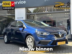 Renault Mégane - IV TCe 140 EDC Limited | All seasonbanden | Parkeersensoren achter | Navigatiesysteem | Au
