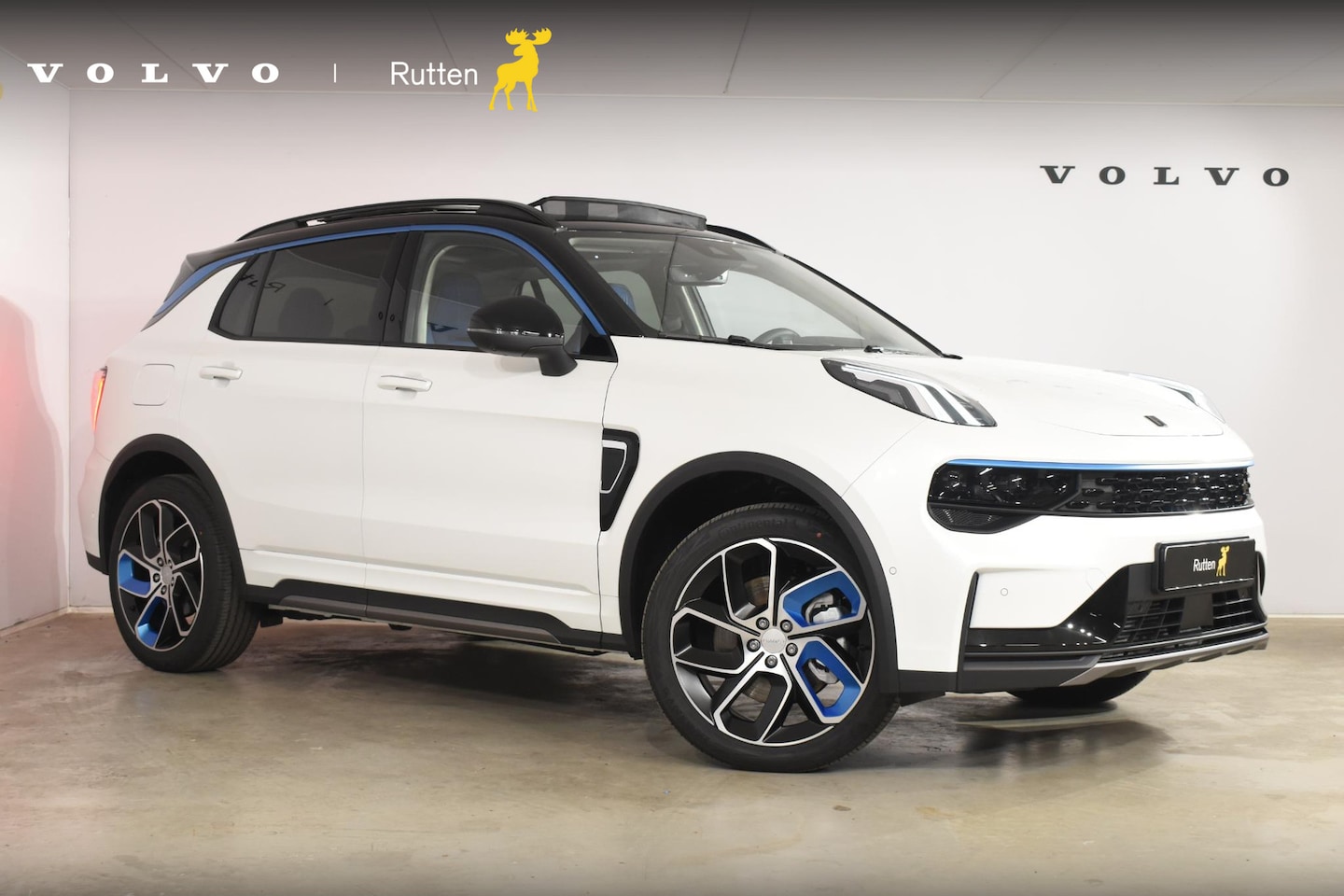 Lynk & Co 01 - 262PK Automaat / 360 Camera / Adaptieve cruise control / Glazen schuif-kanteldak / Elektri - AutoWereld.nl