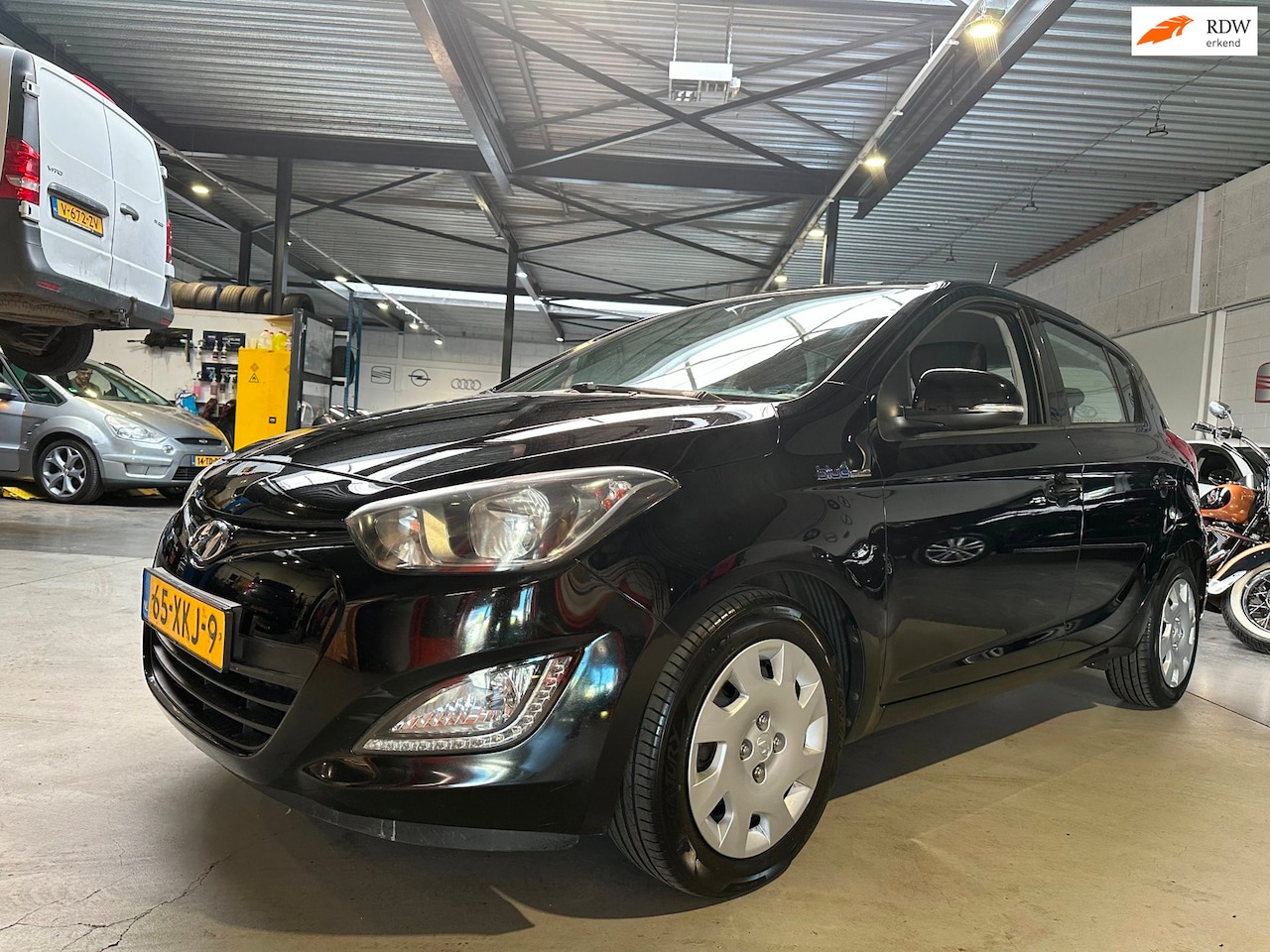Hyundai i20 - 1.2i i-Motion/Airco/Dealer onderhouden/Apk nieuw bij aflevering - AutoWereld.nl