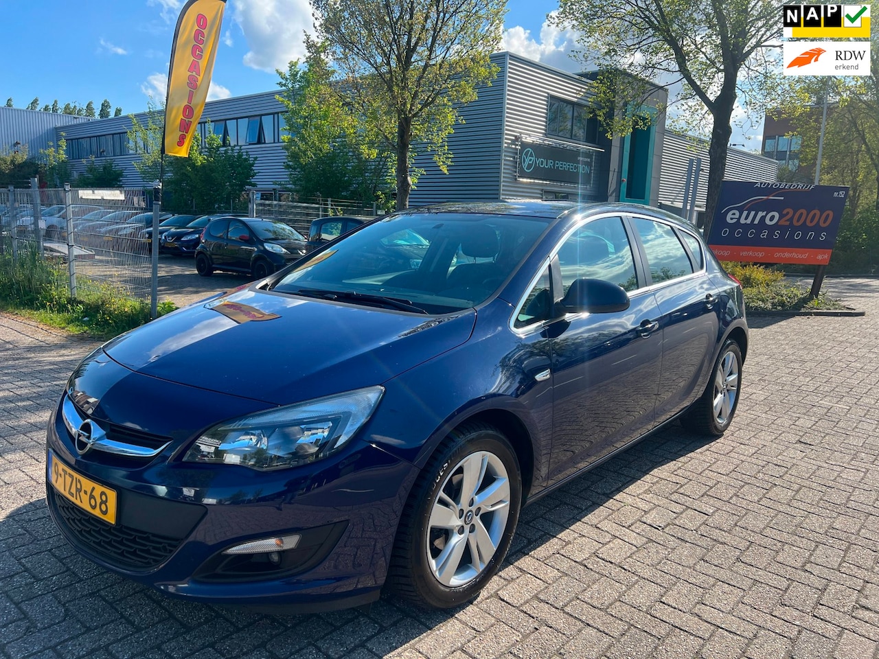 Opel Astra - 1.4 Berlin - AIRCO - ZONDAG OPEN - NETTE STAAT ! - AutoWereld.nl