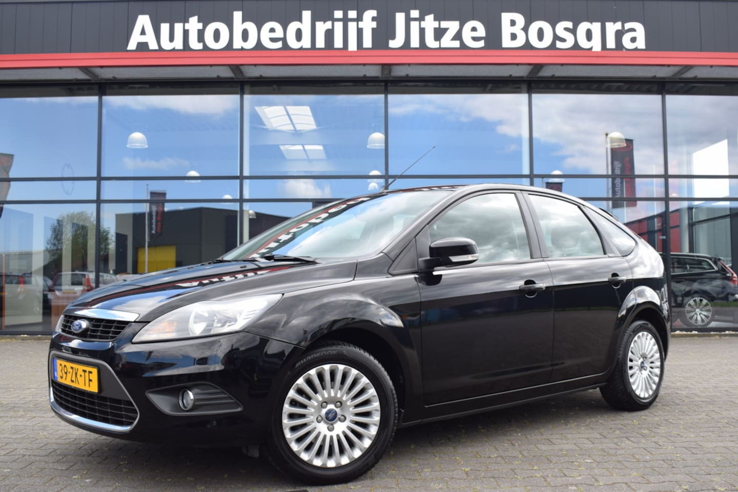 Ford Focus - 1.6 Titanium ECC | Originele Audio | Cruise Control | Trekhaak - AutoWereld.nl