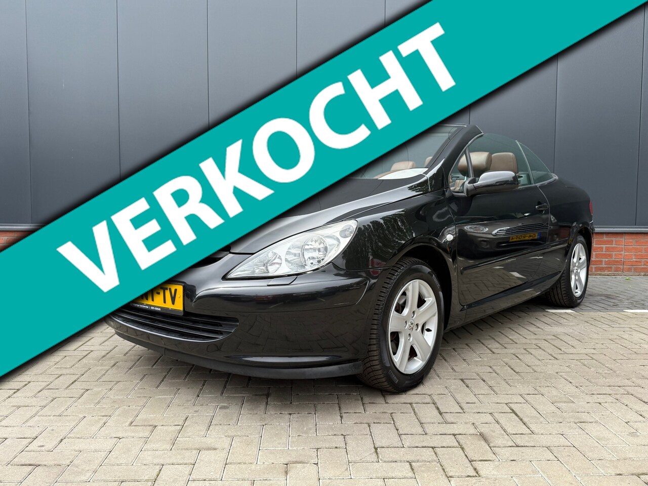 Peugeot 307 CC - 2.0-16V 2.0-16V (Eerste eigenaar|12 mnd BOVAG garantie) - AutoWereld.nl
