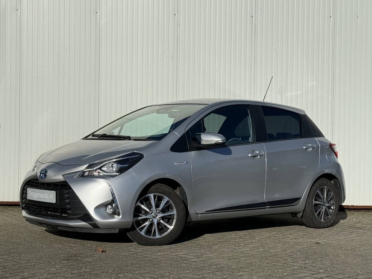 Toyota Yaris - 1.5 Hyb. Y20 6000 Kilometer 1e eigenaar vol dealer onderhouden! - AutoWereld.nl