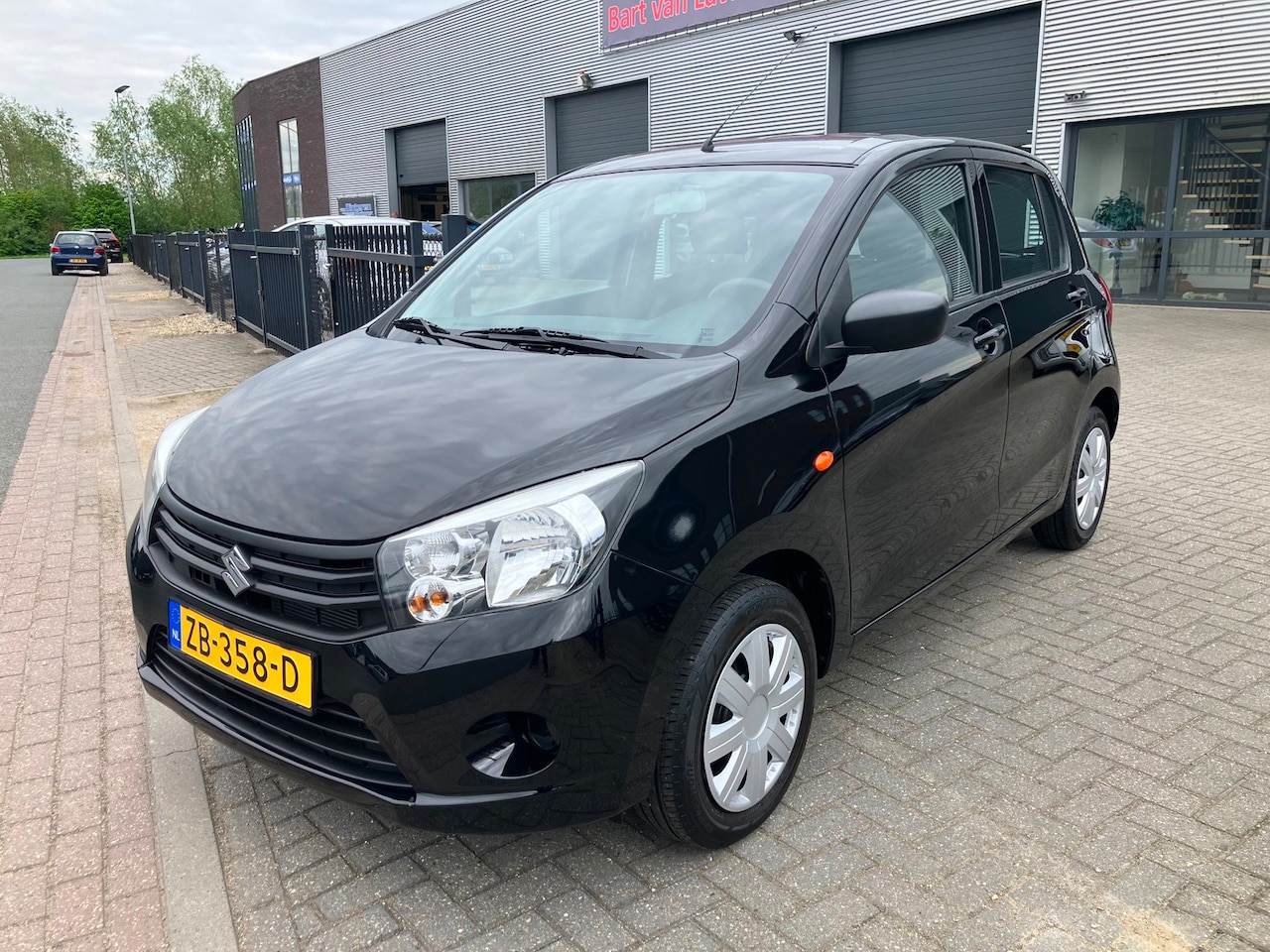 Suzuki Celerio - 1.0 Comfort AUTOMAAT 14000KM !! ORG. NED , 1e EIGENAAR - AutoWereld.nl