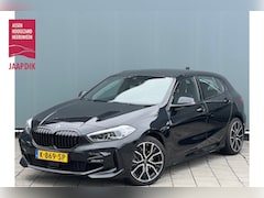 BMW 1-serie - BWJ 2021 | 118i 136PK High Ex. AUTOMAAT | LEER | M-PAKKET | CLIMA | NAVI | SPORTSTOELEN |