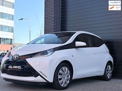 Toyota Aygo - 1.0 VVT-i x Automaat | 99.532 km | Airco | Achteruitrijcamera | Zuinig en ideale stadsauto