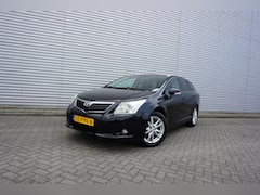 Toyota Avensis Wagon - 2.0 VVTi Business AUTOMAAT - Climate / Cruise / Camera / Leder / Elektr. ramen / Lm velgen