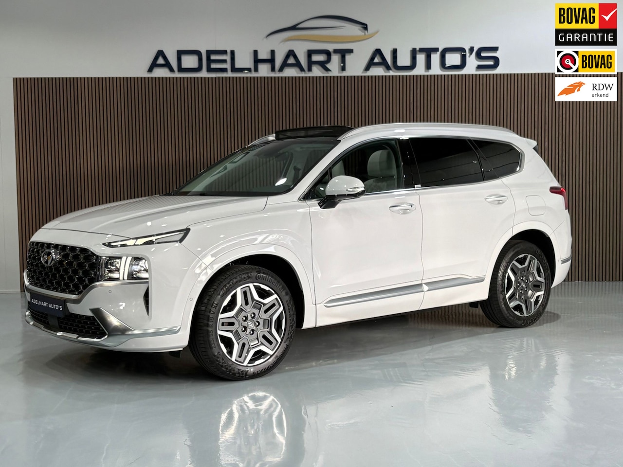 Hyundai Santa Fe - 1.6 T-GDI PHEV Premium Plus Sky / Panorama dak / Lederen interieur / Elektrische stoelen / - AutoWereld.nl