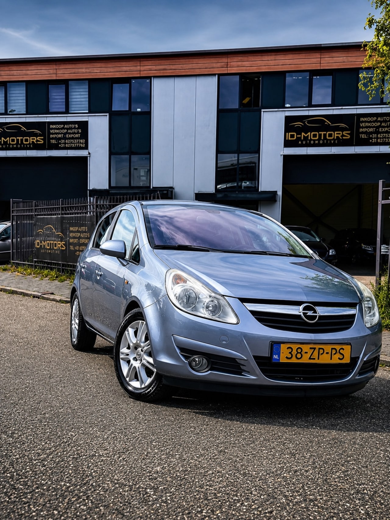 Opel Corsa - 1.2-16V Cosmo AUTOMAAT NAP CRUISE LUXE UITVOERING - AutoWereld.nl