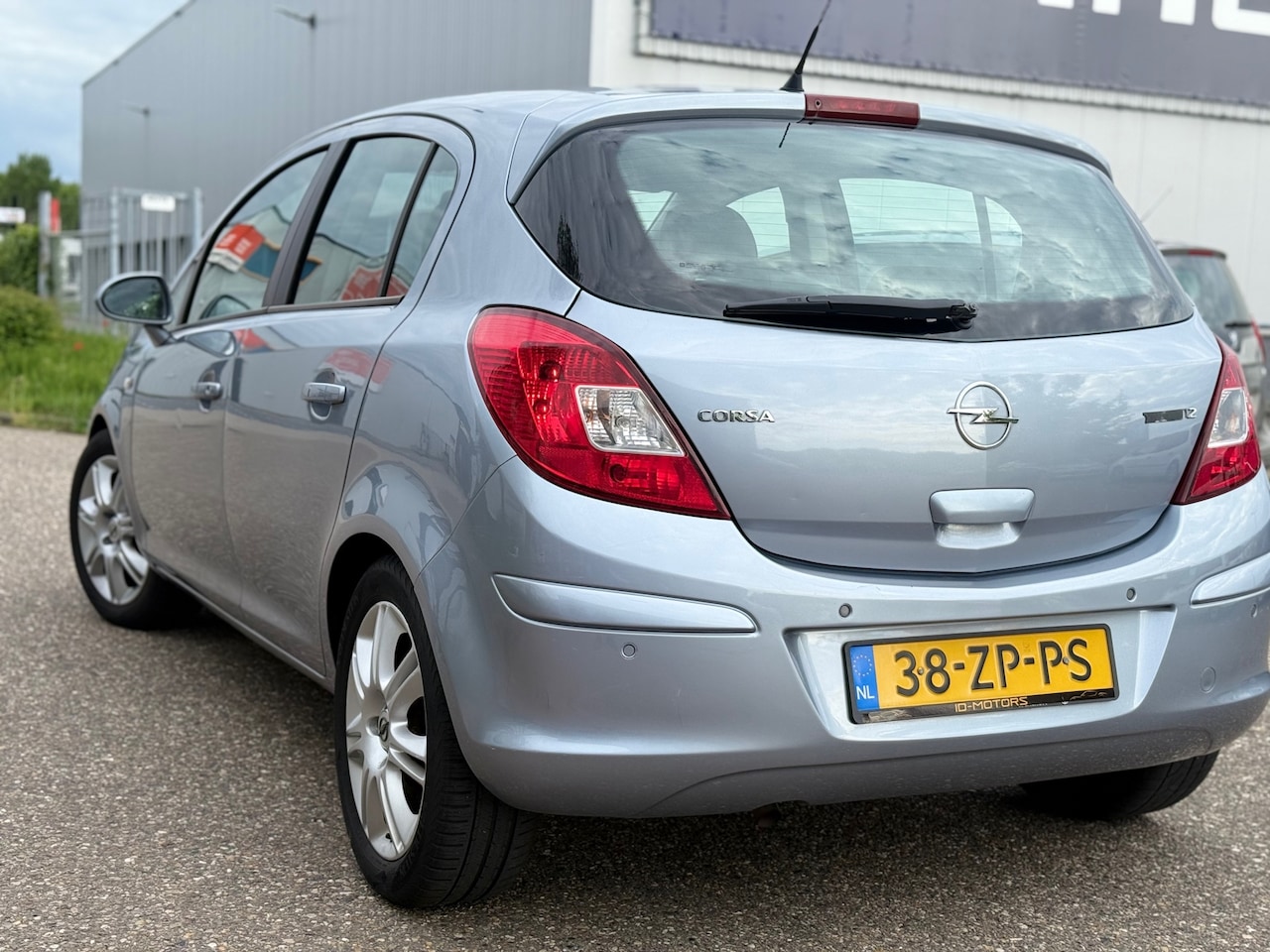 Opel Corsa - 1.2-16V Cosmo AUTOMAAT NAP CRUISE LUXE UITVOERING - AutoWereld.nl