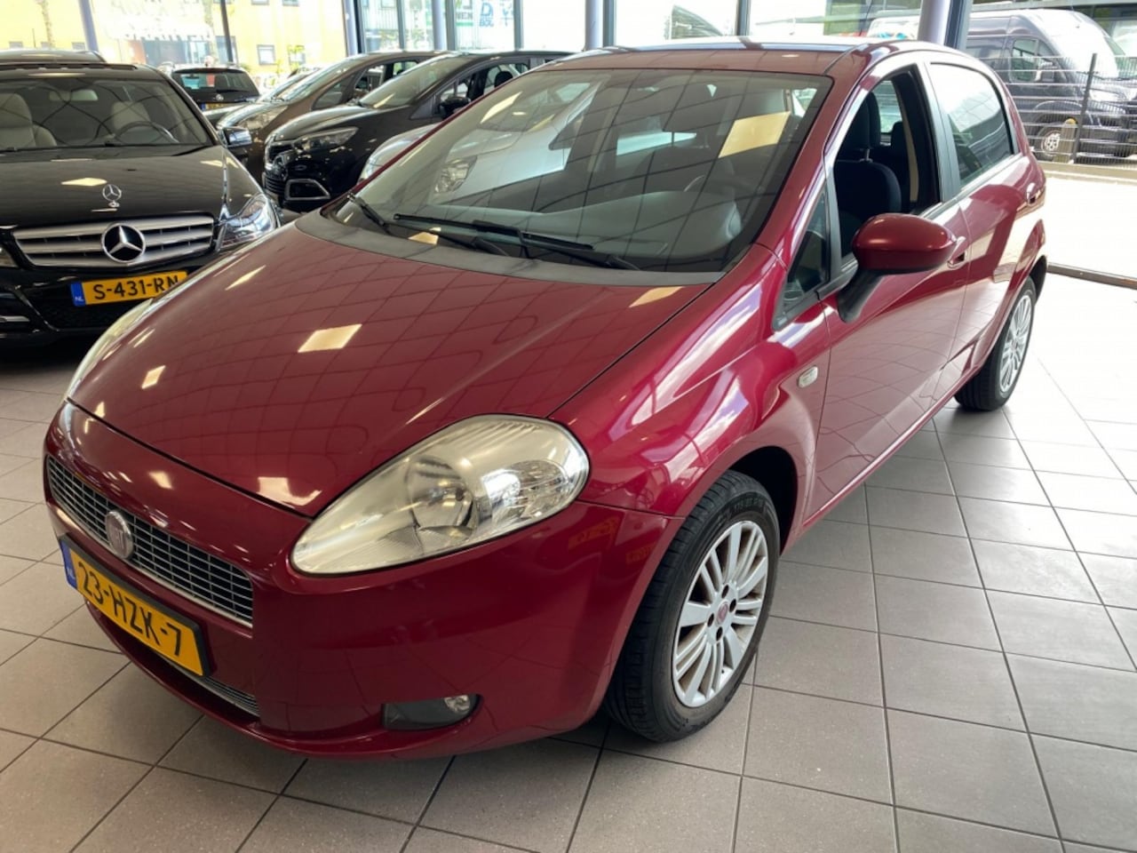 Fiat Grande Punto - 1.4 Edizione Lusso APK 3-27 AIRCO 137 DKM BJ 2009 !!! - AutoWereld.nl