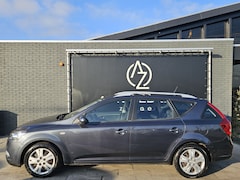 Kia Cee'd Sporty Wagon - 1.4 CVVT X-ecutive *AC