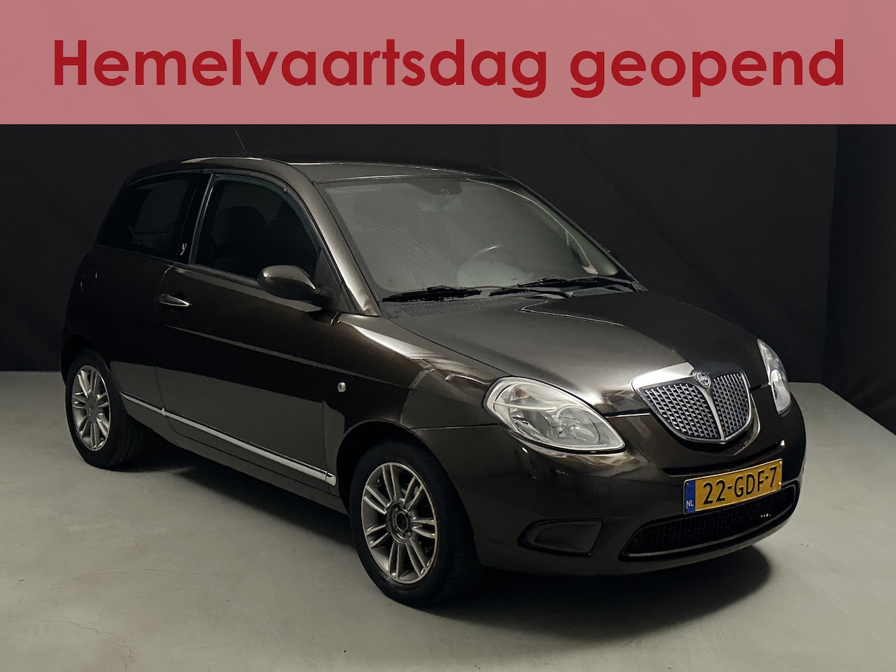 LANCIA YPSILON