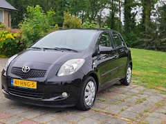 Toyota Yaris - 1.3 VVTi Sol AIRCO/NAP/NIEUWE APK