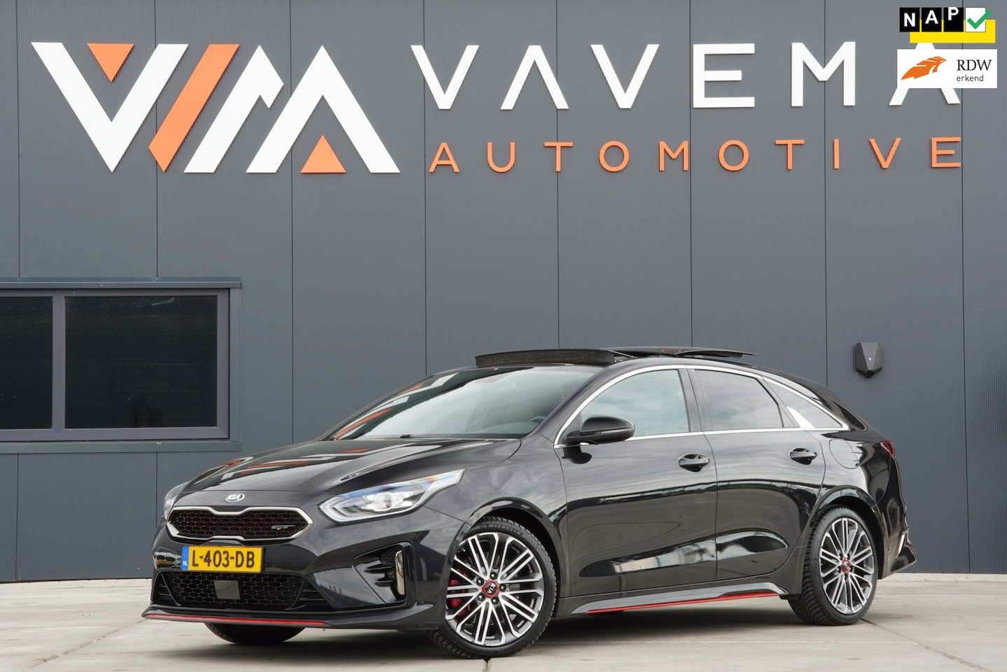 Kia Pro cee'd - 1.6 T-GDI GT 204PK Automaat Pano Stoelverwarming Memory Navi Carplay executive Cruise cont - AutoWereld.nl
