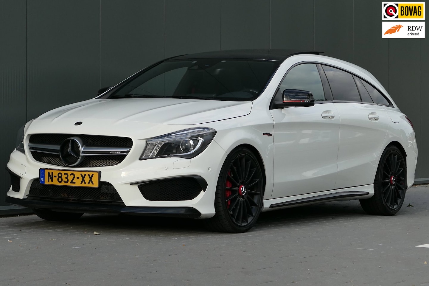 Mercedes-Benz CLA-klasse Shooting Brake - AMG 45 4MATIC OrangeArt Edition Harman/Kardon Memory Panorama Dak - AutoWereld.nl