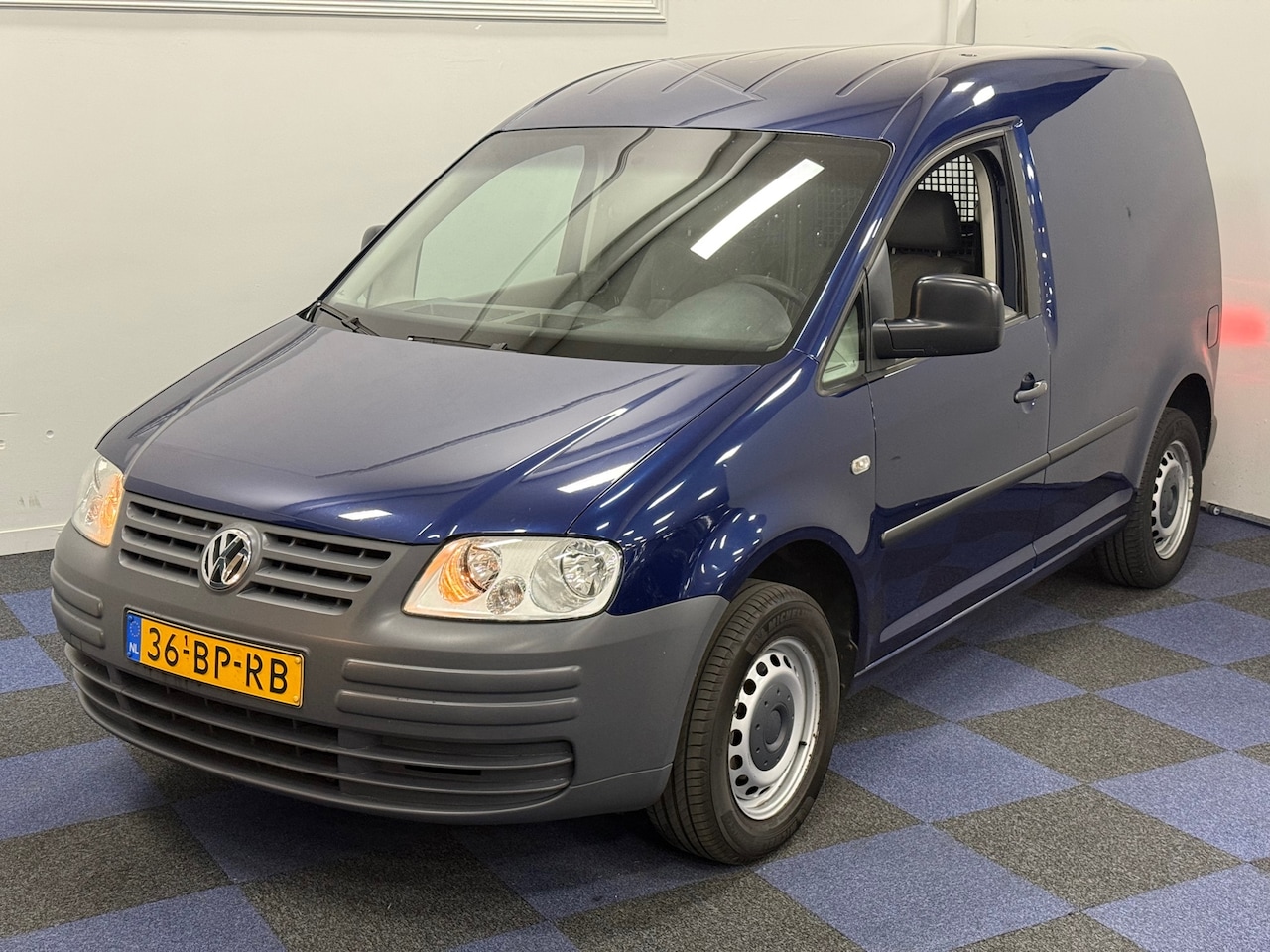 Volkswagen Caddy - 1.9 TDI / SUPER NETJES / DEALER ONDERHOUDEN / NIEUWE LAADVLOER - AutoWereld.nl