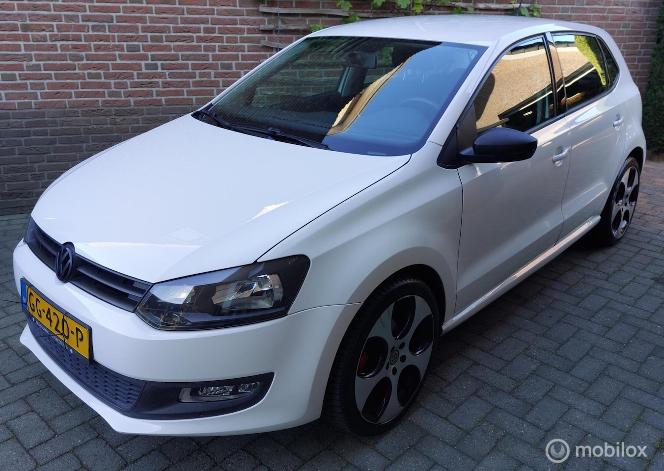 Volkswagen Polo - 1.2 Easyline Trekh./Airco/Cruise/APK 14-6-27 - AutoWereld.nl