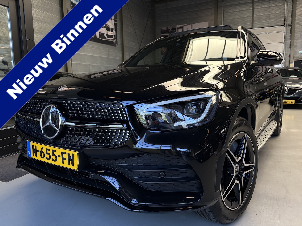 Mercedes-Benz GLC-klasse - 300e 4MATIC Business Solution AMG Adaptive cruise, Navi, Pano, Sfeerverlichting - AutoWereld.nl