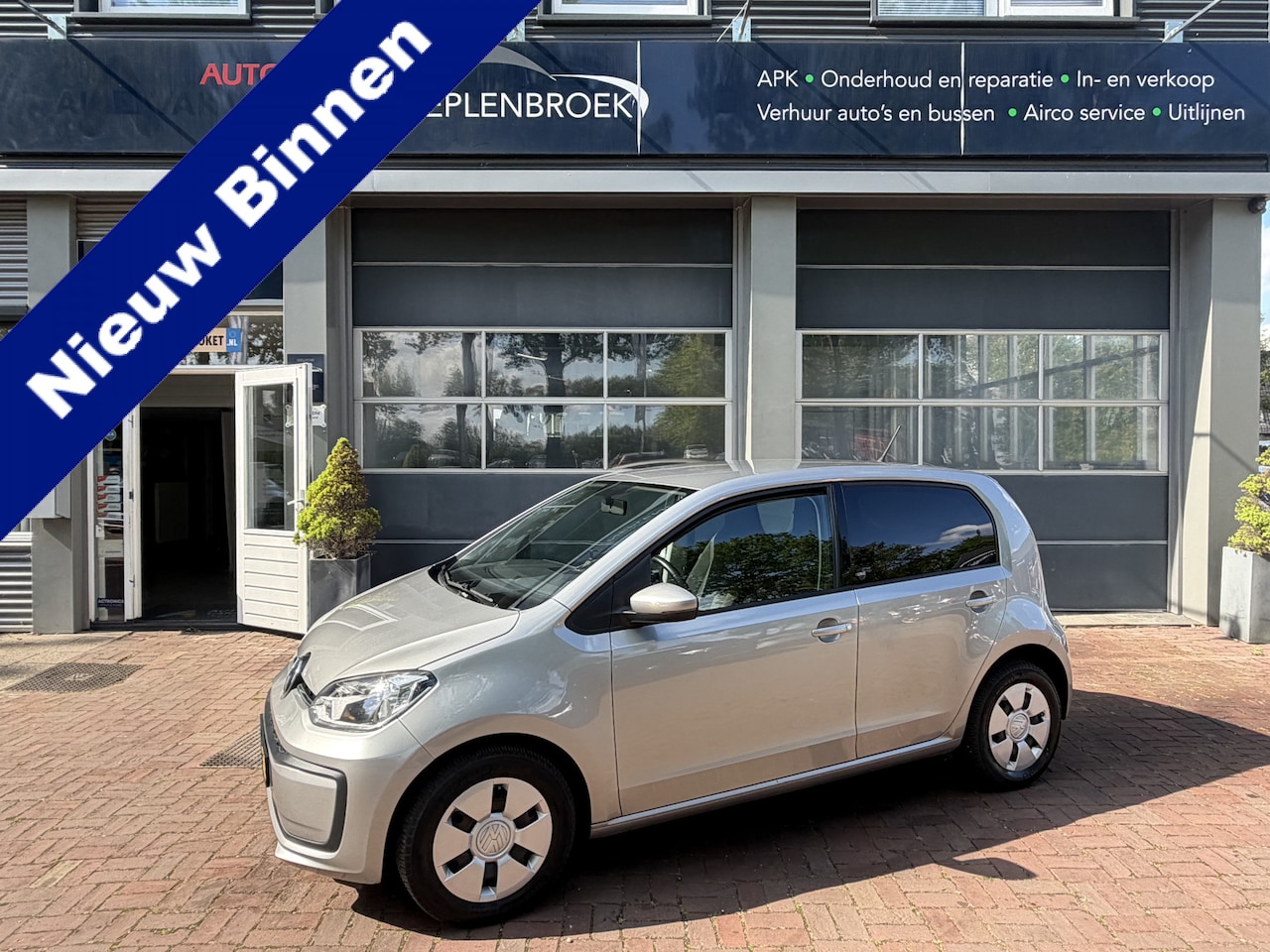 Volkswagen Up! - 1.0 BMT up! beats Bj 2017 Km 127.000 sound Airco,Cv,Electr.ramen,Radio/cd - AutoWereld.nl